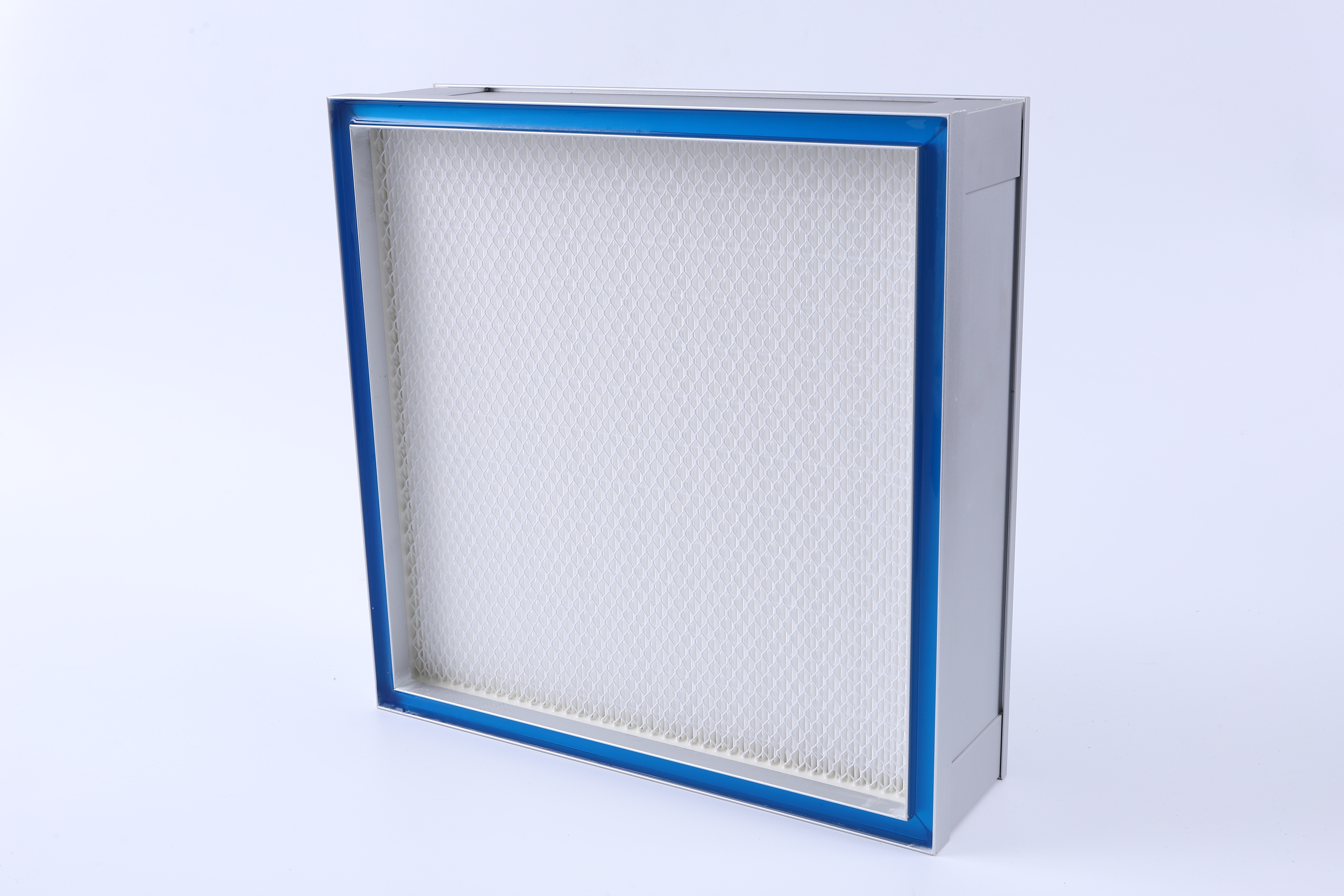 今天來(lái)聊聊高效過(guò)濾器在電子行業(yè)中扮演著重要角色？